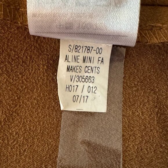 Old Navy Faux Suede Women's Mini Skirt Brown Size 6 Button Down Soft Lightweight - Picture 5 of 6